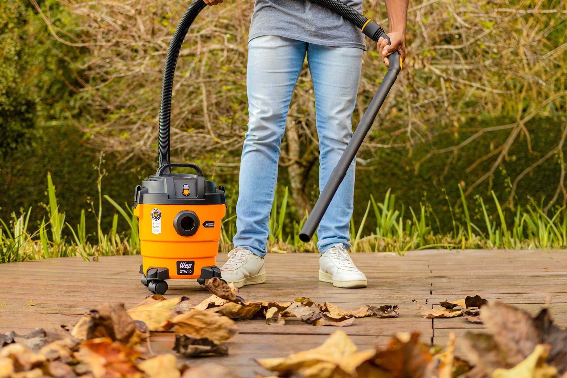 WAP Aspirador de Pó e Água GTW 10, Compacto, 10 Litros, com Mangueira de 1,5 Metros, Filtro Lavável, 140mbar 1400W 220V